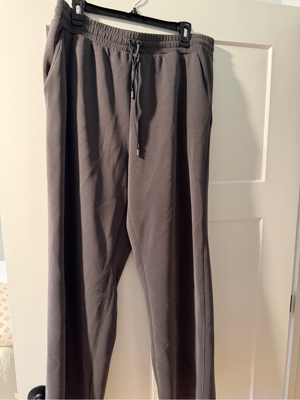Arula size B grey lounge pants with drawstring